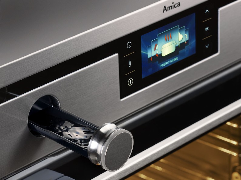 Amica-Platinum-combi-steam-oven-blue-display.jpg