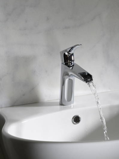 * Lucca-basin-mixer.jpg