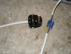 dodgy-wiring-job.jpg